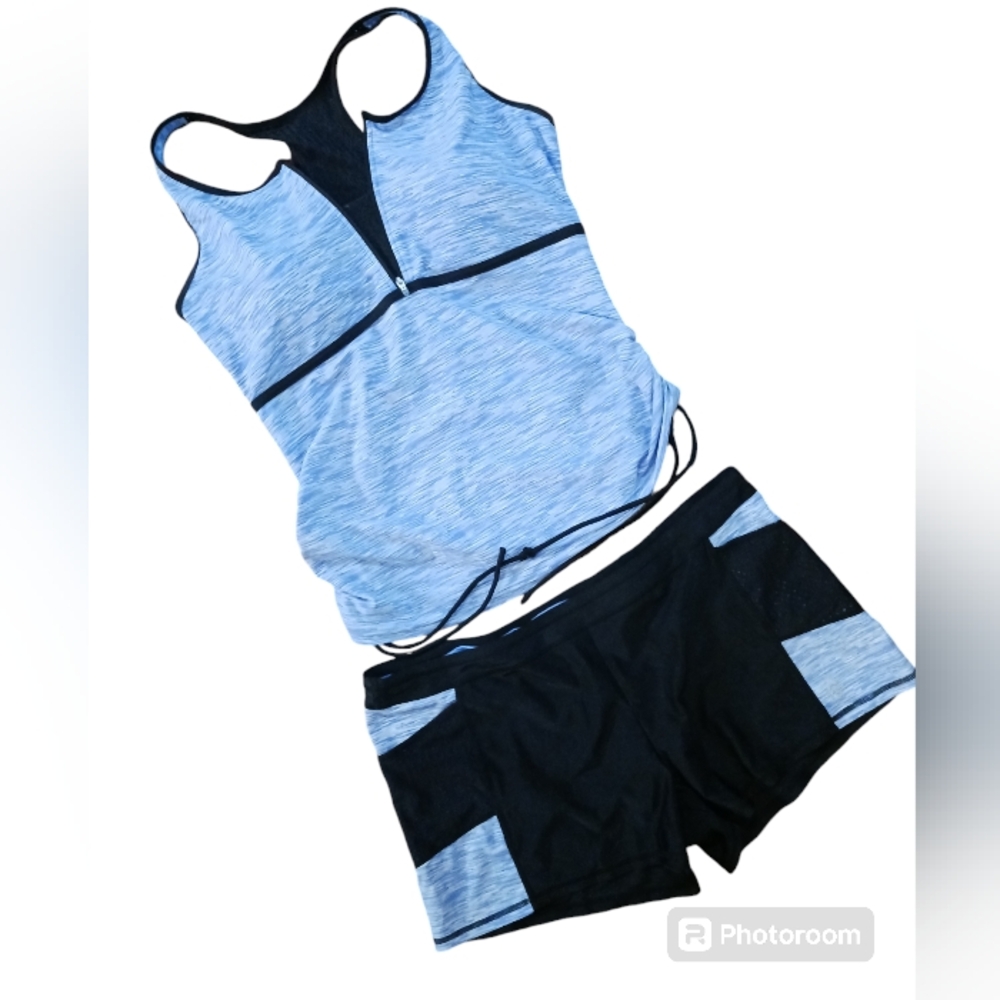 FREE COUNTRY 2 PIECE SWIMSUIT.  Womens.   Size XXL (18).  Black & Blue